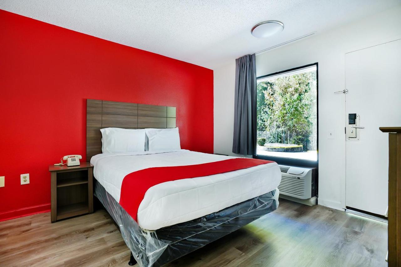 Oyo Hotel Decatur I-285 The Perimeter Exterior photo