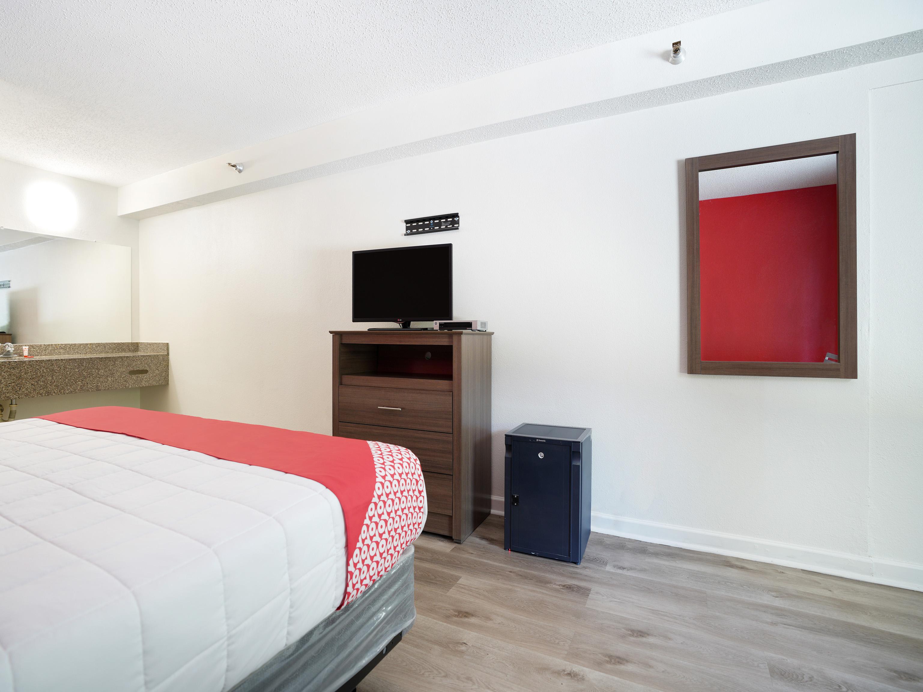Oyo Hotel Decatur I-285 The Perimeter Exterior photo