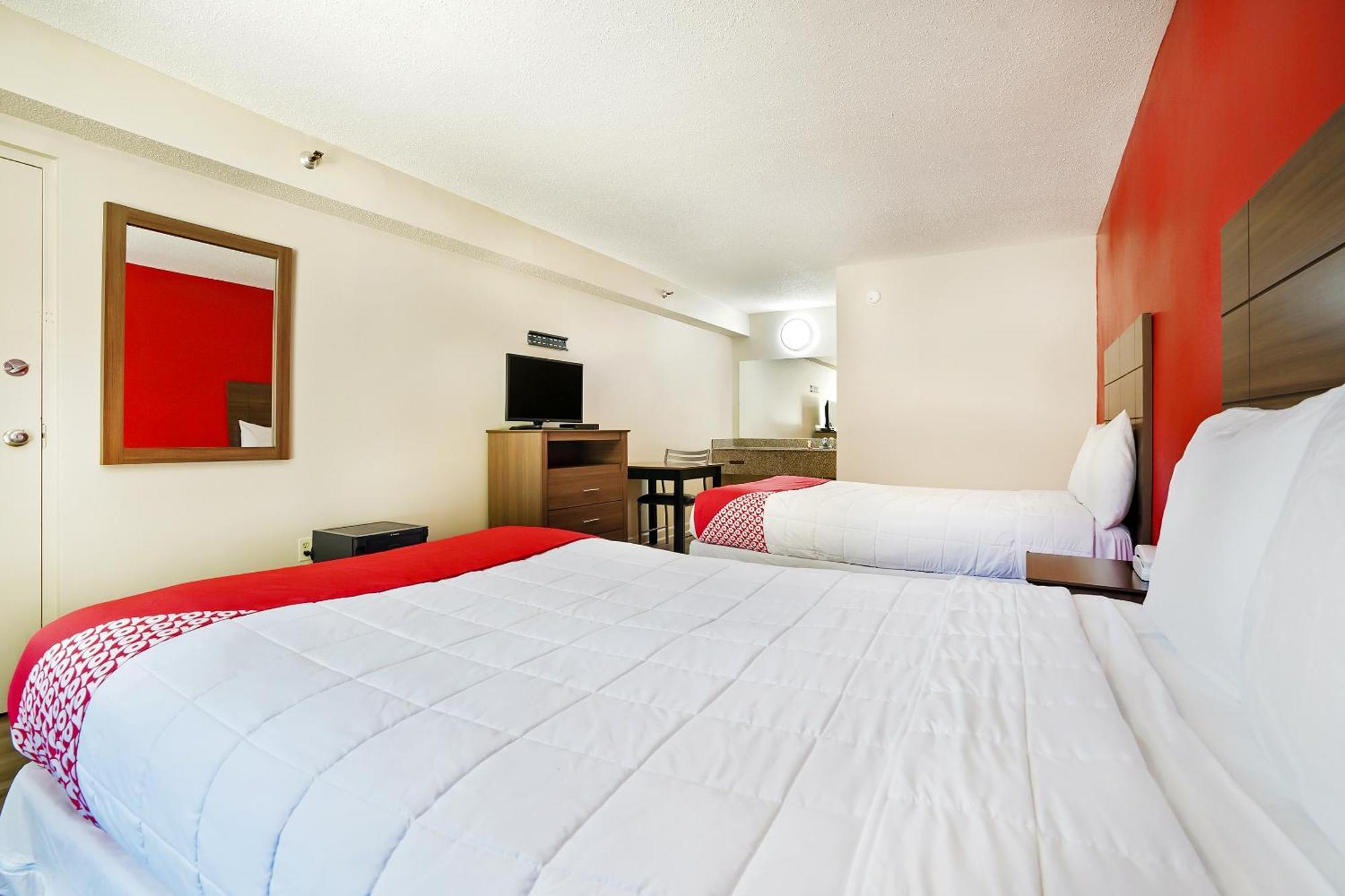 Oyo Hotel Decatur I-285 The Perimeter Exterior photo