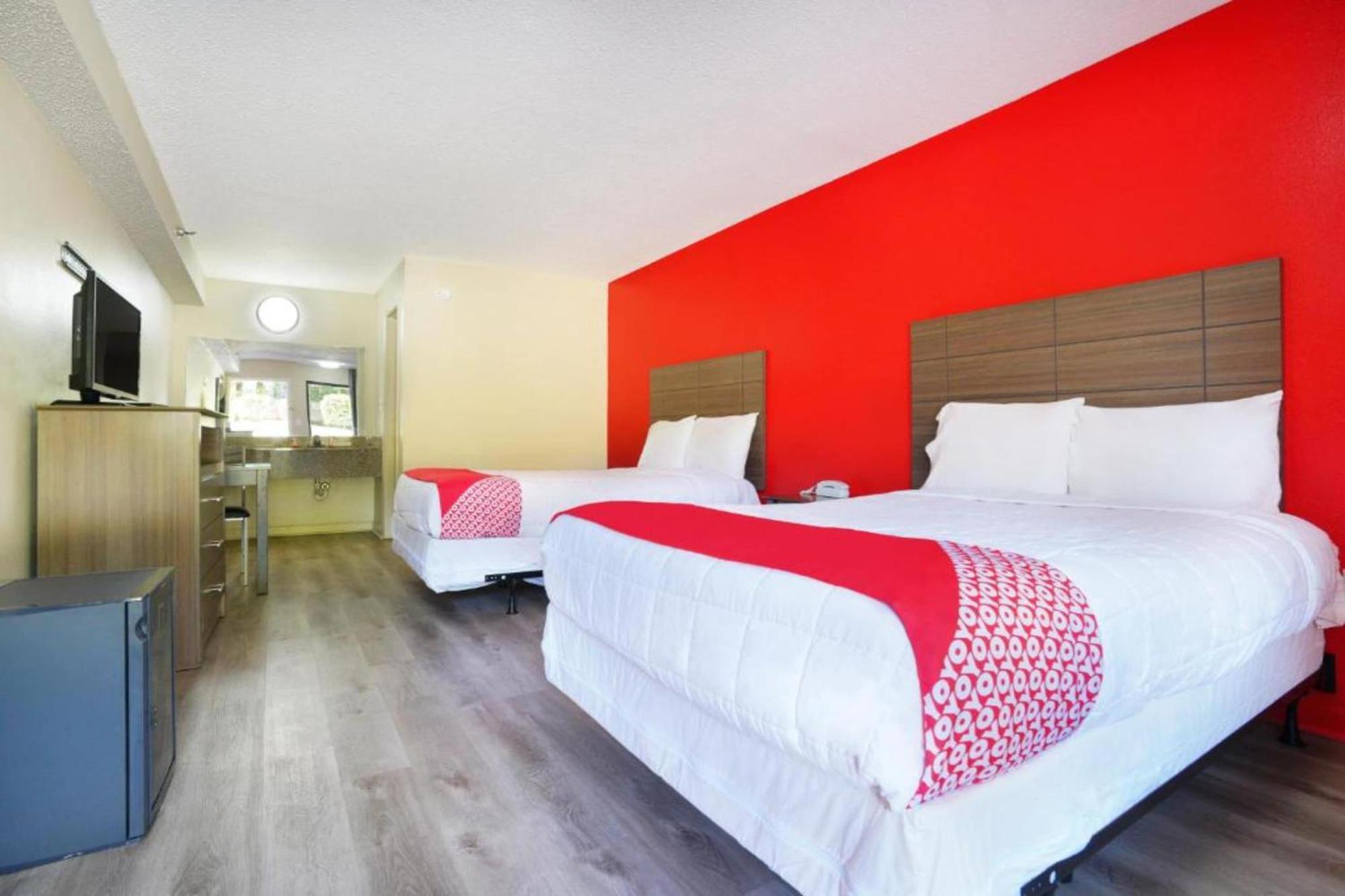 Oyo Hotel Decatur I-285 The Perimeter Exterior photo