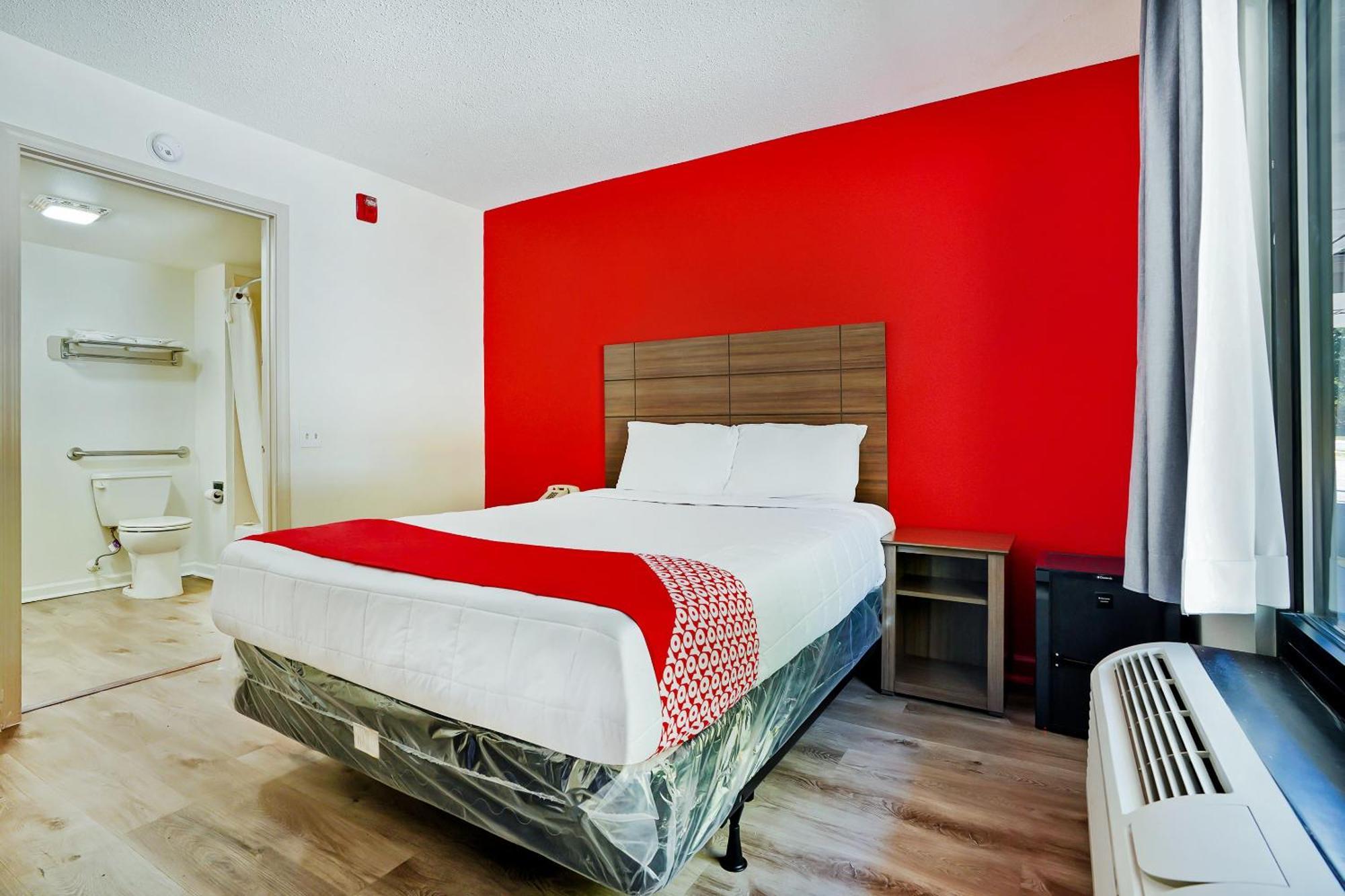 Oyo Hotel Decatur I-285 The Perimeter Exterior photo