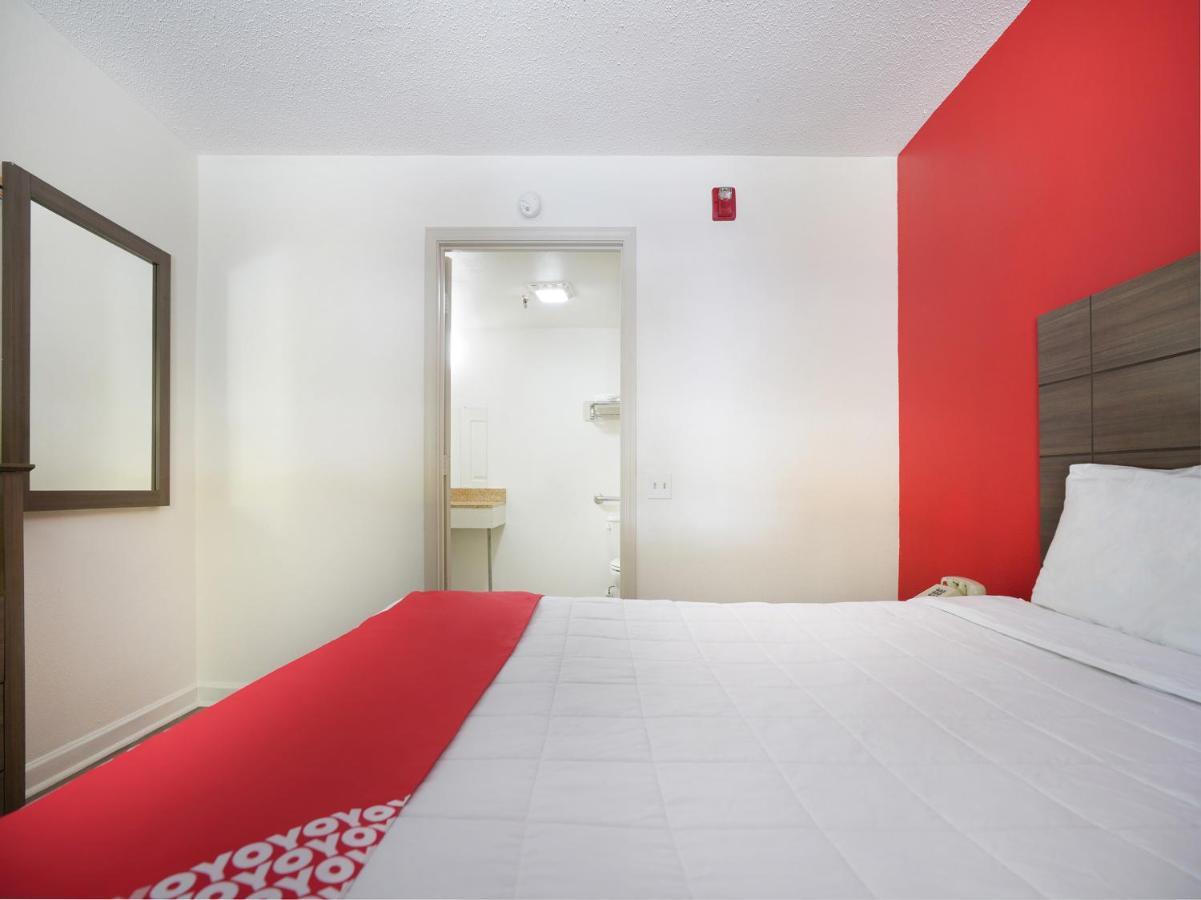 Oyo Hotel Decatur I-285 The Perimeter Exterior photo